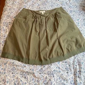 Banana Republic olive green skirt